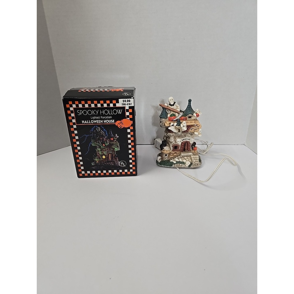 Vintage 1996 Spooky Hollow Lighted Porcelain Halloween House with Box